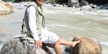 कश्मीर: भाषा सिंह