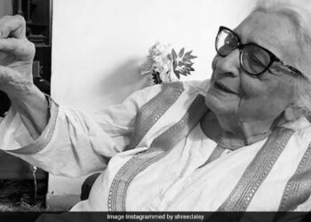 कृष्णा सोबती : लेखन और नारीवाद : रेखा सेठी